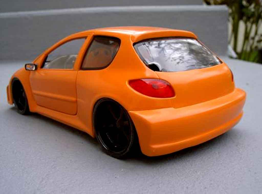 Miniature Peugeot 206 WRC 1/18 Solido WRC Tuning Jaune 